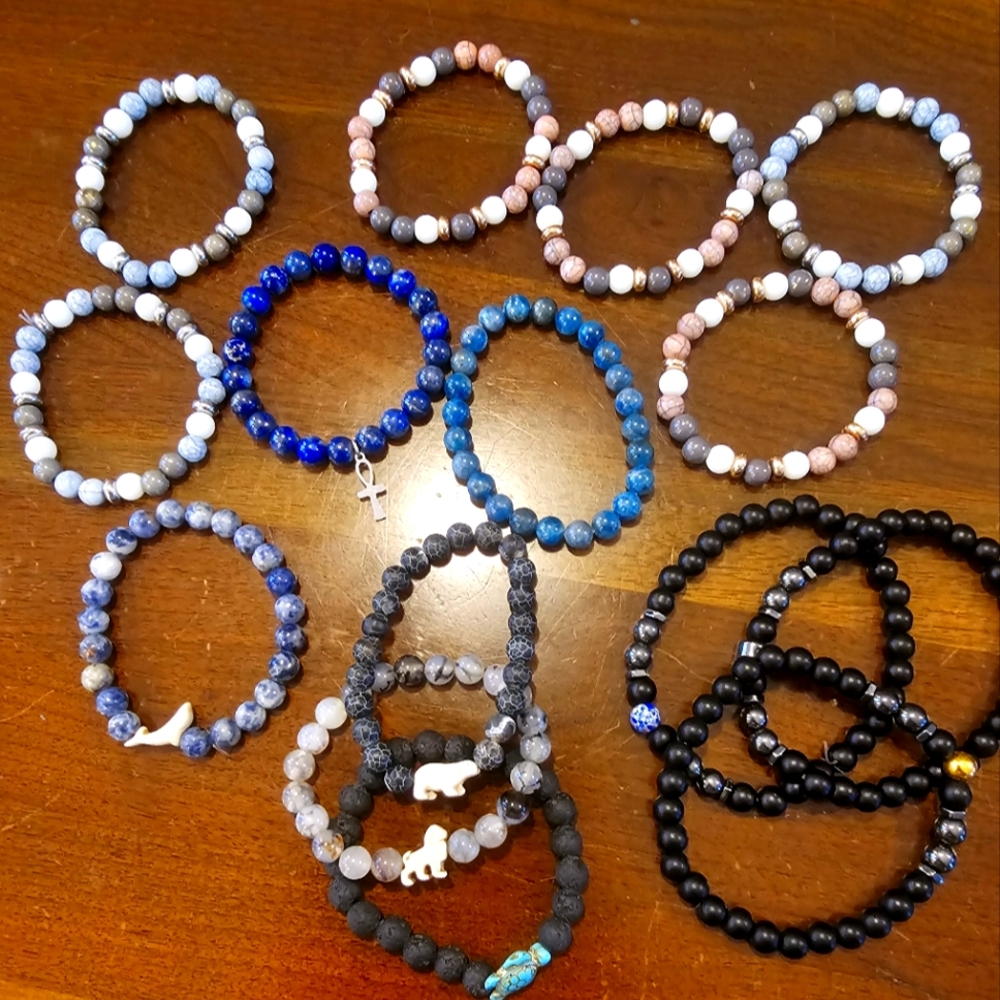 Assorted beaded braclet bundle